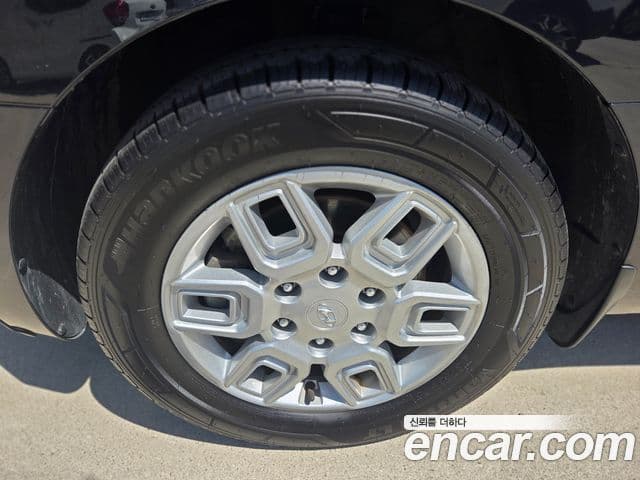 Hyundai Staria 2022 — ფოტო 5/16