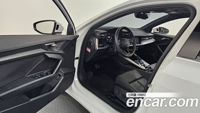 Audi A3 2023 — ფოტო 9/20