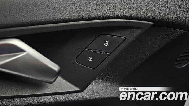 Audi A3 2023 — ფოტო 17/20