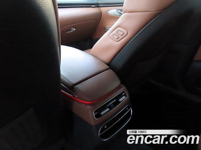 Genesis GV70 2022 — Şəkil 15/20