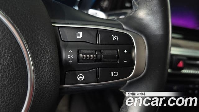 Kia K5 2023 — Şəkil 18/20