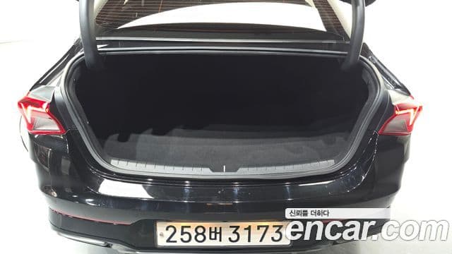 Kia K5 2023 — Şəkil 19/20