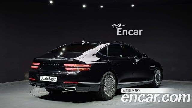Genesis Electrified G80 2022 — Şəkil 1/20