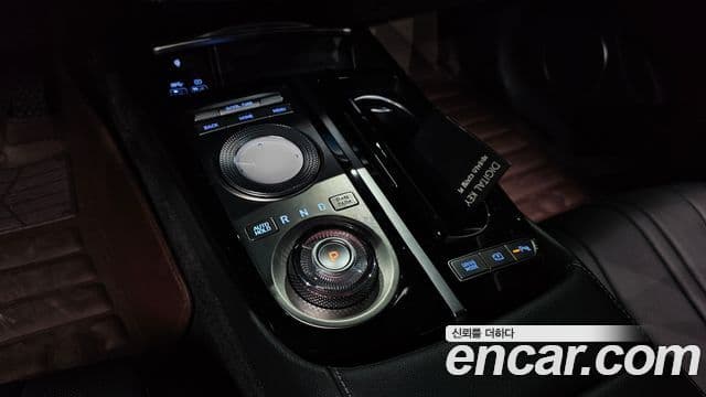 Genesis Electrified G80 2022 — Şəkil 8/20