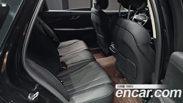 Genesis Electrified G80 2022 — Şəkil 12/20