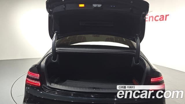 Genesis Electrified G80 2025 — ფოტო 17/20