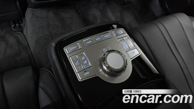 Genesis Electrified G80 2025 — ფოტო 18/20