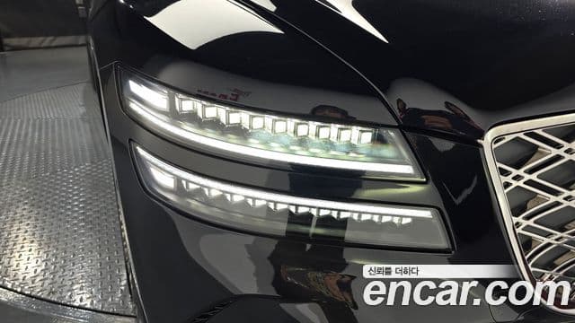 Genesis G80 2025 — Şəkil 12/32