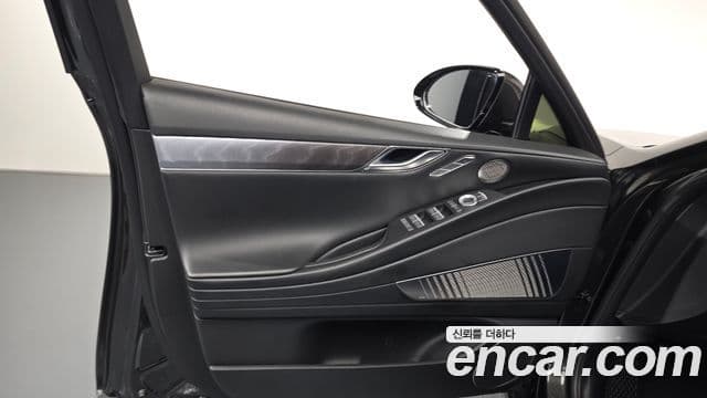 Genesis G80 2023 — Photo 30/36