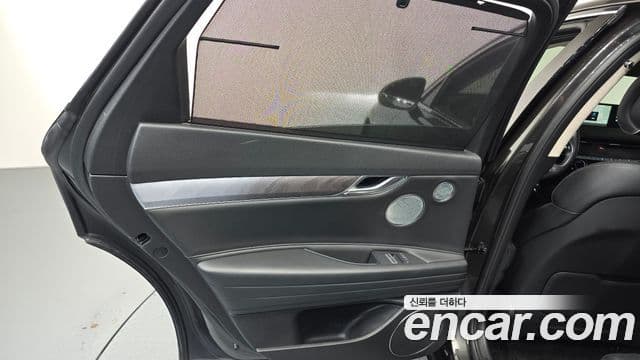 Genesis G80 2023 — Photo 21/36