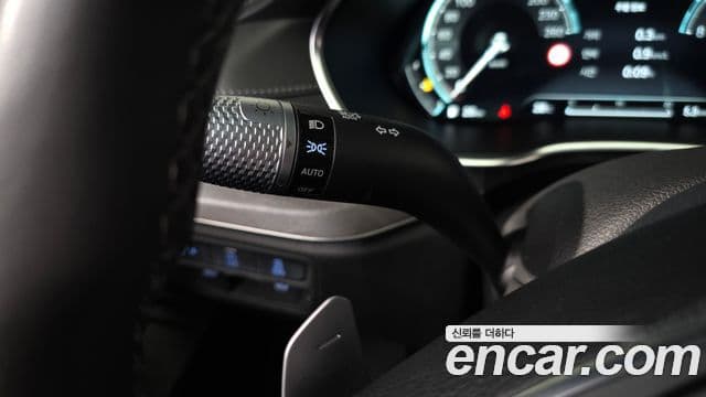 Genesis G80 2023 — Photo 26/36