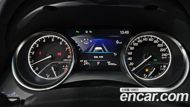Toyota Camry 2018 — Şəkil 11/20