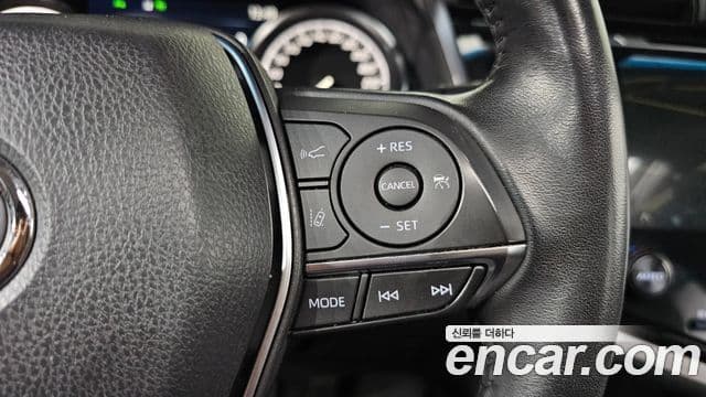Toyota Camry 2018 — Şəkil 14/20