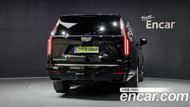 Cadillac Escalade 2025 — ფოტო 4/20