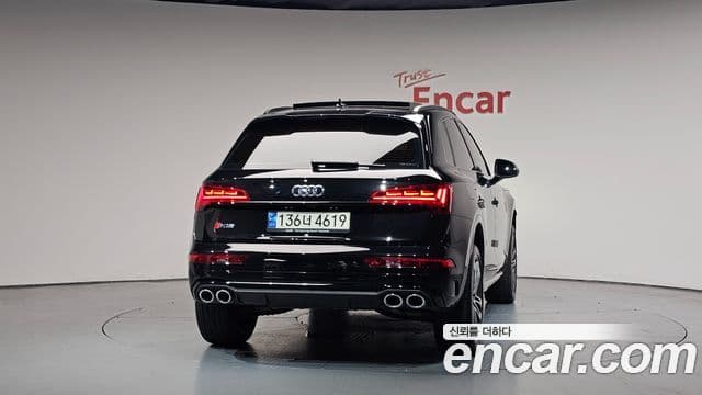 Audi SQ5 2021 — Photo 15/42