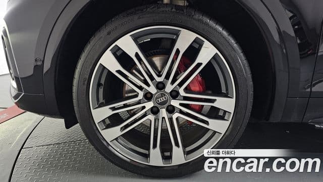 Audi SQ5 2021 — Photo 11/42