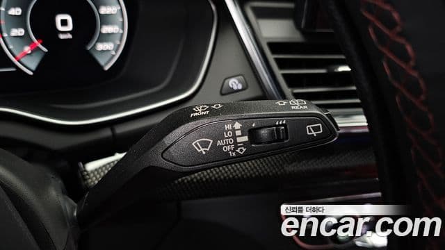 Audi SQ5 2021 — Photo 30/42