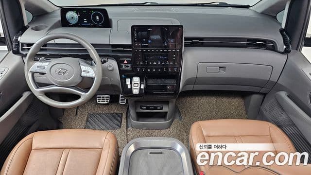 Hyundai Staria 2021 — Фото 11/20