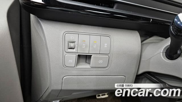 Hyundai Staria 2021 — Фото 17/20