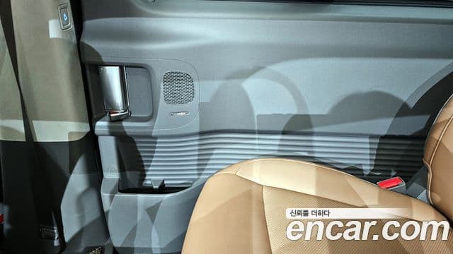 Hyundai Staria 2021 — Şəkil 35/35