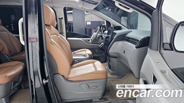 Hyundai Staria 2021 — Şəkil 16/35