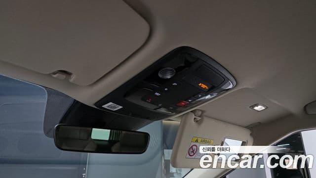 Kia Carnival 2023 — ფოტო 20/20