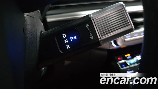 Hyundai Grandeur 2023 — ფოტო 9/20