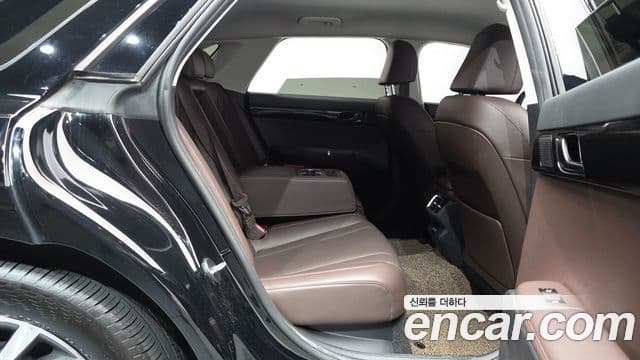 Hyundai Grandeur 2023 — ფოტო 11/20