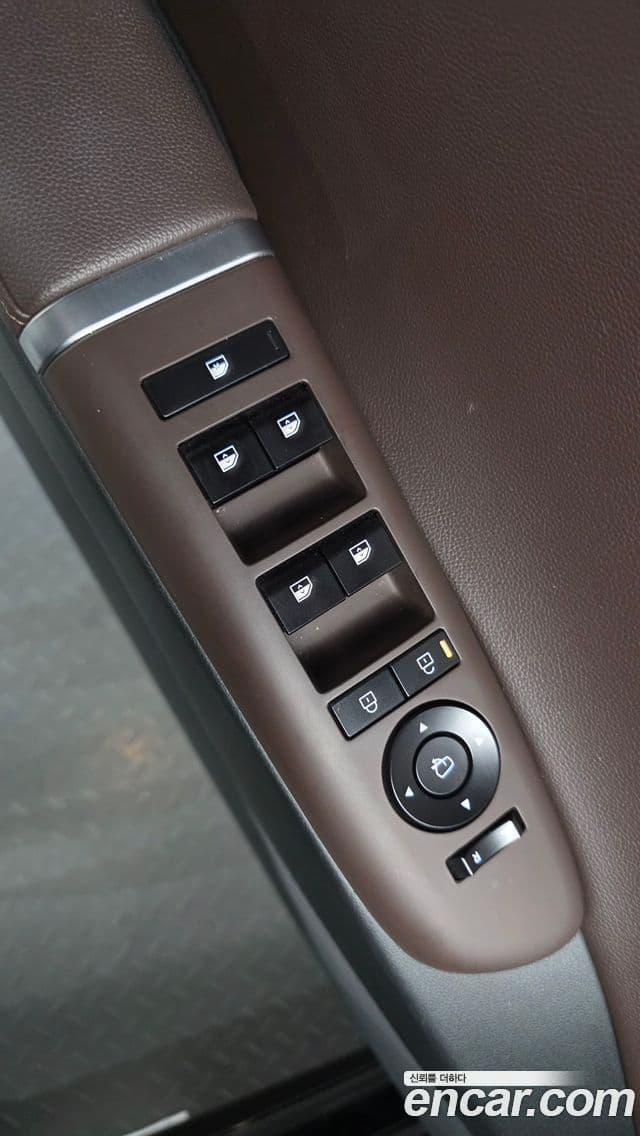 Hyundai Grandeur 2023 — ფოტო 19/20