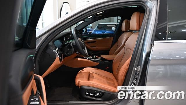 BMW 5 Series 2023 — ფოტო 11/20