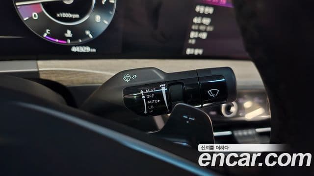 Kia K8 2021 — Şəkil 17/20