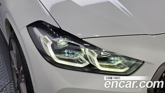 BMW X2 2022 — Photo 2/38