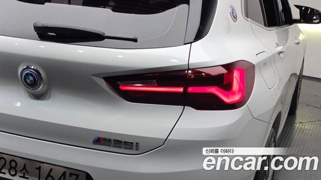BMW X2 2022 — Photo 14/38