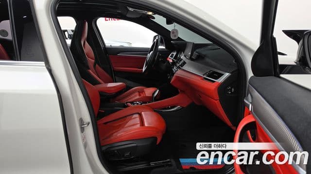 BMW X2 2022 — Photo 18/38
