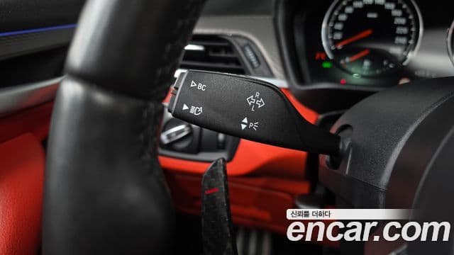 BMW X2 2022 — Photo 25/38