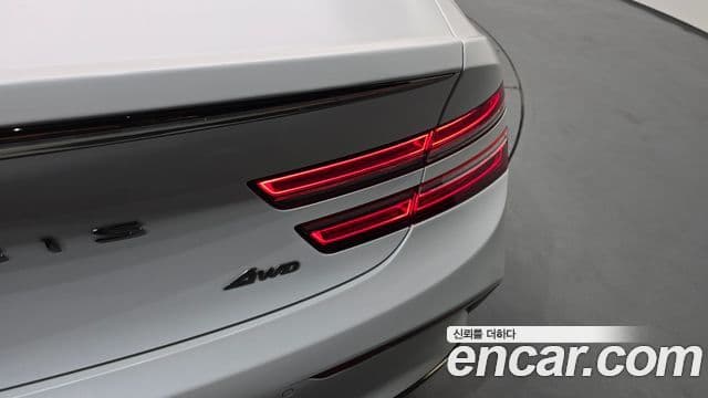 Genesis G80 2022 — ფოტო 31/39