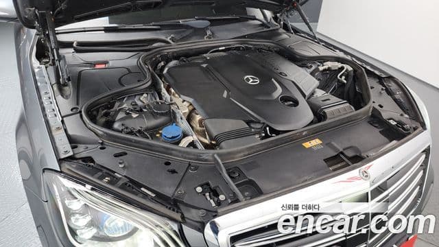 Mercedes-Benz S-Class 2020 — ფოტო 6/20