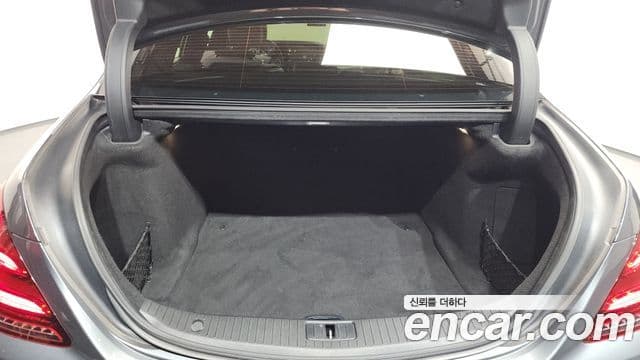 Mercedes-Benz S-Class 2020 — ფოტო 19/20