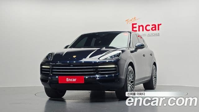 Porsche Cayenne 2020 — ფოტო 2/20