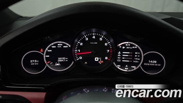 Porsche Cayenne 2020 — ფოტო 6/20