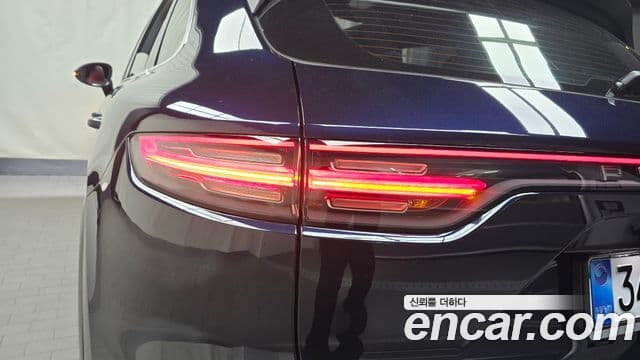 Porsche Cayenne 2020 — Photo 26/35