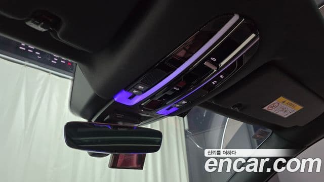 Porsche Cayenne 2020 — Photo 18/35