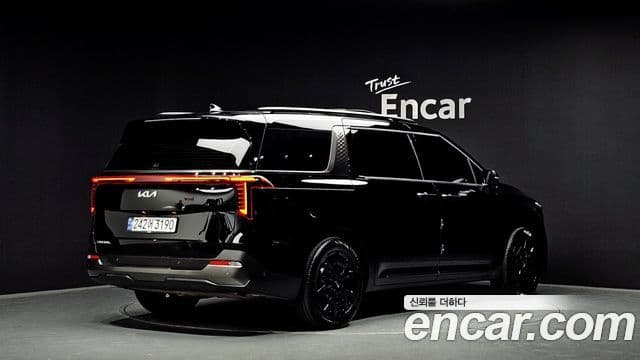 Kia Carnival 2025 — ფოტო 2/20