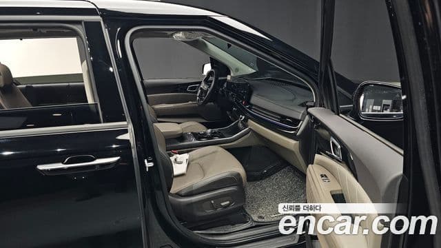 Kia Carnival 2025 — Photo 12/39