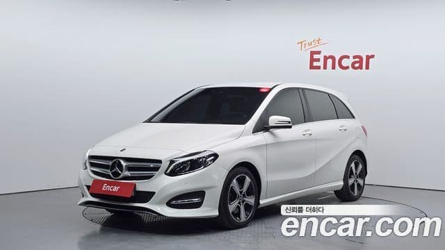Mercedes-Benz B-Class 2018 — ფოტო 4/30