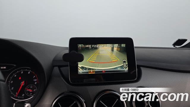 Mercedes-Benz B-Class 2018 — ფოტო 3/30