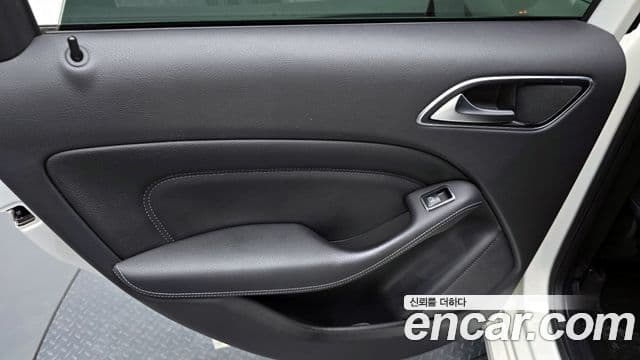 Mercedes-Benz B-Class 2018 — ფოტო 13/30
