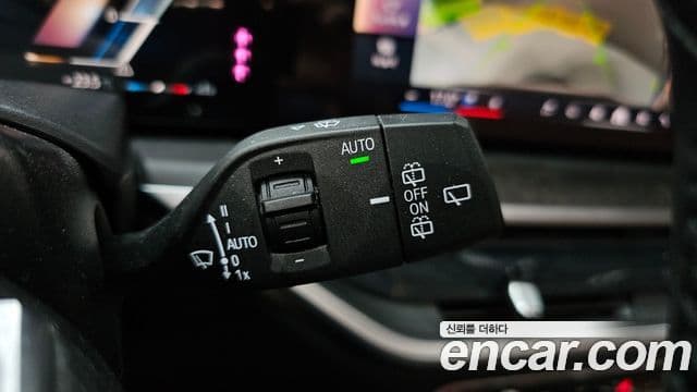 BMW X5 2023 — ფოტო 13/34
