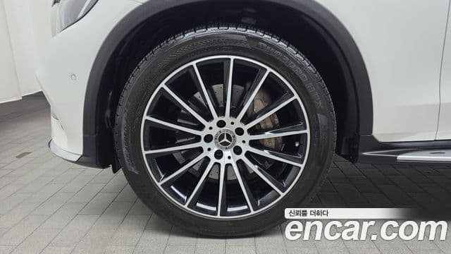 Mercedes-Benz GLC-Class 2018 — Şəkil 5/20