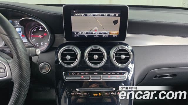 Mercedes-Benz GLC-Class 2018 — Şəkil 13/20